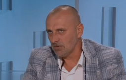 "Zlatko Kokanović je lažni poljoprivrednik i lažni ekolog, jedini cilj mu je rušenje predsednika Vučića"