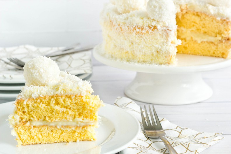 KOKOS KOLAČ Sočan i mekan kao pahulja, ima da se zaljubite na prvi zalogaj