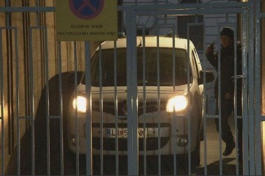 U FARBICI ZA PRERADU RIBE NAĐENO TELO MLADE ŽENE Užas kod Rijeke: Njenih 15 kolega završilo u bolnici