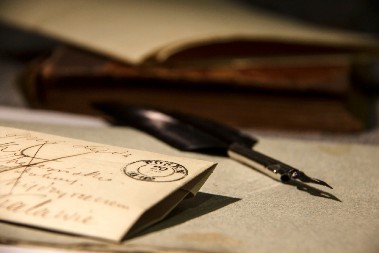 "DEDA MRAZE OTERAJ ČIKE SA PUŠKAMA, BOJIM SE!" Dečak sa Kosova rasplakao celu zemlju! (FOTO)