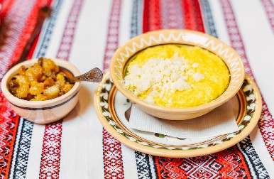 ORIGINALNI RECEPT ZA DOMAĆI KAČAMAK Pripremite ga na tradicionalan način, ali tajna je u jednom sastojku