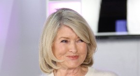 KADA NE ZNATE ŠTA DA OBUČETE, IZABERITE KOMPLET Udoban i mekan, a neutralna nijansa je fantastična za sve dame