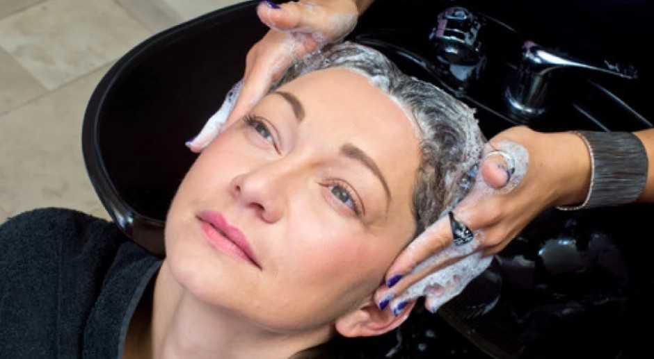 IDEALNA ZA SVAKU PRILIKU, A NAJIDEALNIJA ZA PROSLAVU NOVE GODINE Ovu frizuru obožava Kejt Midlton, a stoji bukvalno svakoj ženi