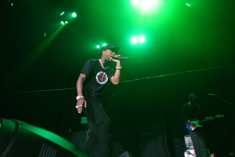 POZNATI REPER IZBODEN 14 PUTA Hitno prebačen u bolnicu