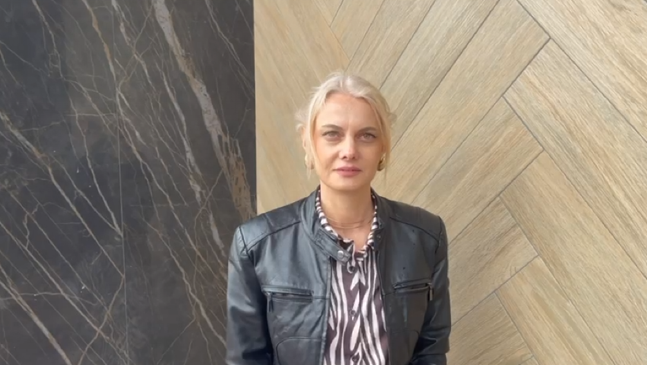 SVENARODNI SABOR U NIŠU POKAZUJE DA NAPREDUJEMO Vedrana: Pozivam sve da pruže podršku našem predsedniku Vučiću! (VIDEO)