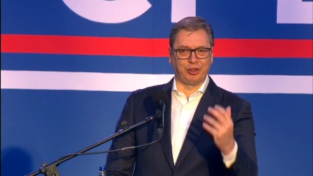 LIČNO SAM UČESTVOVAO U DOVOĐENJU DESET FABRIKA U NIŠ Vučić: Danas je zaposleno 28.500 ljudi više nego tada (VIDEO)