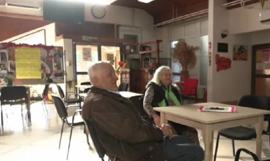 Direktor doma za stare organizovao večeru za radnike – sad mora da plati ceo trošak, 6.000 evra