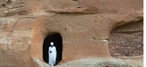 OVO JE NAJOPASNIJA CRKVA NA SVETU Uklesana je u steni, na neverovatnoj visini, a ono što je u njoj je - pravo čudo