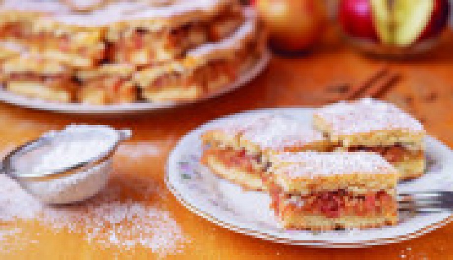 MAĐARSKA PITA SA JABUKAMA Od naše je razlikuje ova 2 sastojka, a biće nikad ukusnija