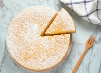 KOLAČ SA BANANAMA Jednostavan desert neponovljivog ukusa, za sve prilike