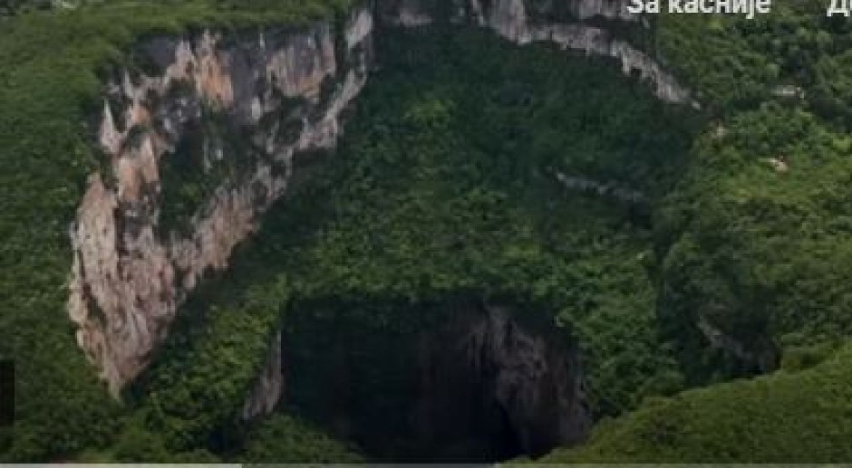 ZEMLJA SE OTVORILA, A ISPOD HOROR Naučnici zanemeli: "Ovo ne bi trebalo da postoji"