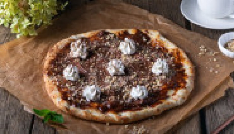 ČOKOLADNA PICA Italijanski specijalitet na sladak način, nema ko će mu odoleti