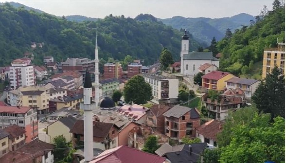 "Majke Srebrenice" i žrtve traže od Vučića, Dodika i patrijarha Porfirija da se pokore Rezoluciji UN