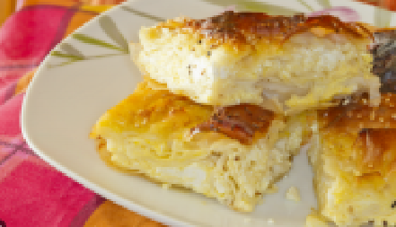 SOČNA GIBANICA SA SIROM Omiljena srpska pita sa hrskavim korama i neodoljivim filom