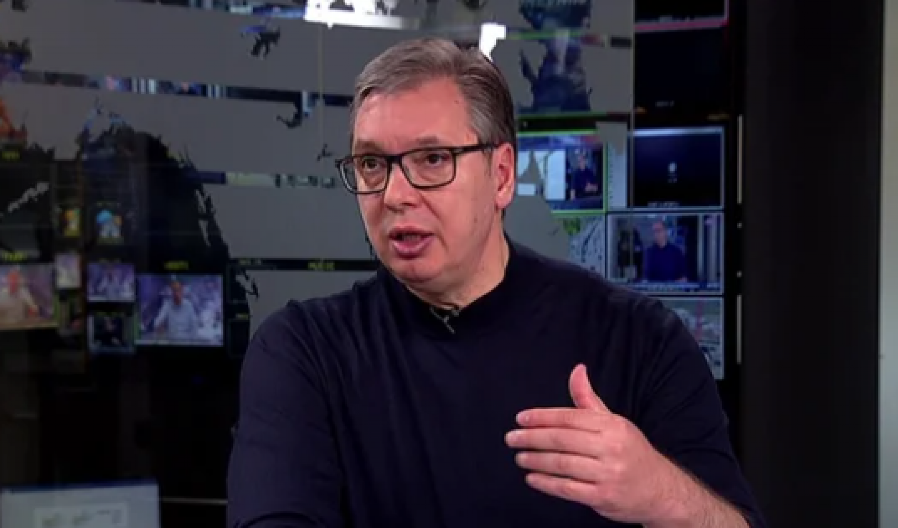 "NE INTERESUJU ME GLUPOSTI NENADLEŽNIH LICA" Vučić: Juče sam dobio četiri peticije, jedna mi je posebno interesantna