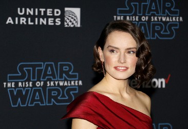 NESANICA, OPADANJE KOSE, ISCRPLJENOST Mogu biti prvi simptom opasne bolesti, isto se desilo poznatoj glumici