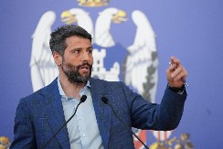 SOCIJALNA POLITIKA GRADA KOJU SU SVI KRITIKOVALI DANAS PREDSTAVLJA MEJNSTRIM ZA ČITAVU ZEMLJU Šapić: Ne odustajemo od planiranih radova, a njihova dinamika ne zavisi samo od Grada