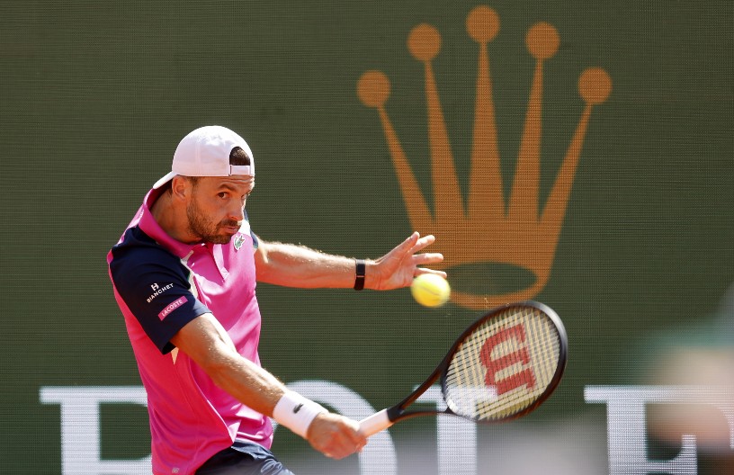 ŠOK U PARIZU Dimitrov predao meč na četvrtom uzastopnom grend slemu