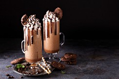 ŠEJK OD MLEVENOG KEKSA Očaravajući desert gotov za tili čas, a savršenog ukusa