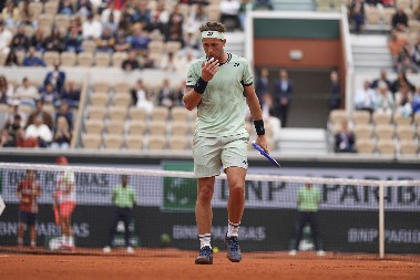 ŽESTOK UDARAC RUDA KA ATP-U: Teraju tenisere da igraju povređeni