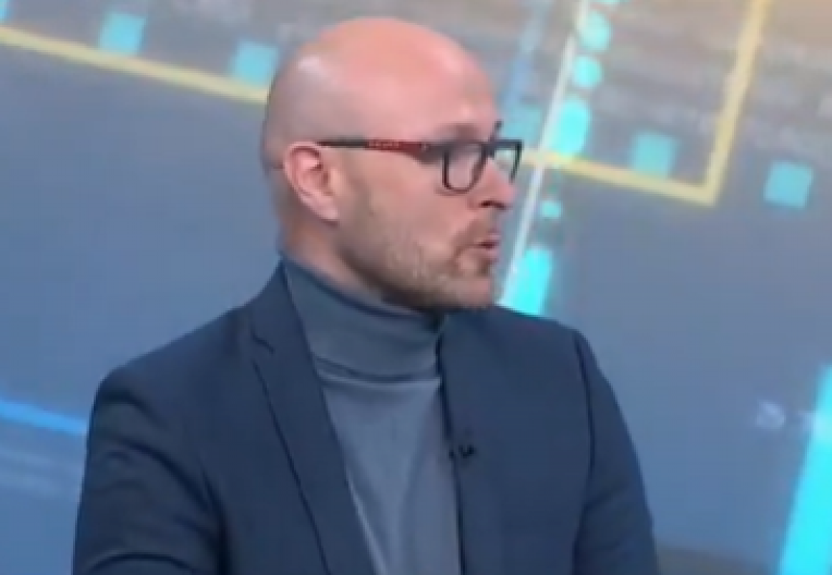 PROFESOR BLOKADER TUŽNO PRIZNAJE: "Vraćamo se na stanje pre blokada, vlast vraća kontrolu!"