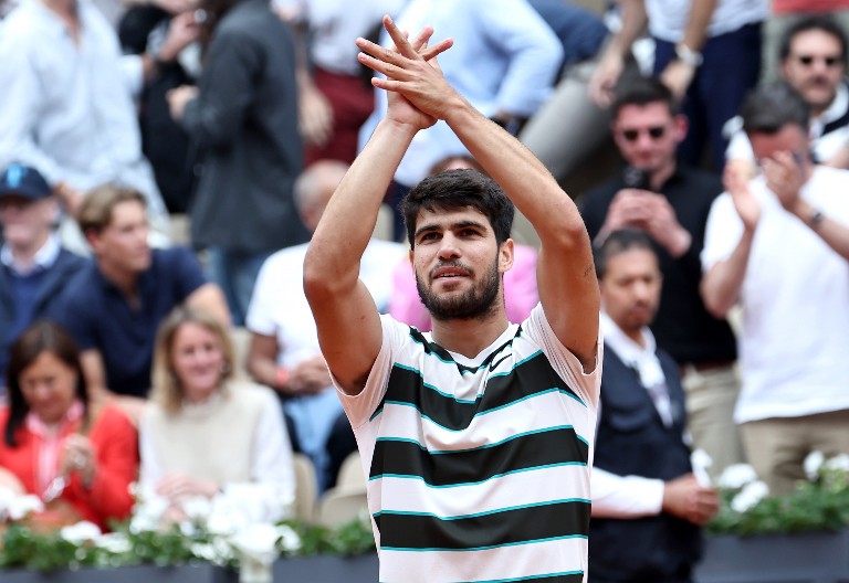 MORAO SAM OVO DA URADIM... Jedan potez Karlosa Alkaraza ostavio je sve u šoku (VIDEO)