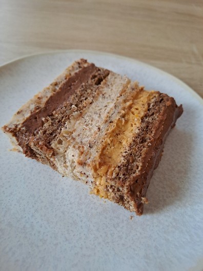 MARIJINA LONDON TORTA ZA SVE SVEČANOSTI Raskošna i neodoljiva, oduševiće sve goste