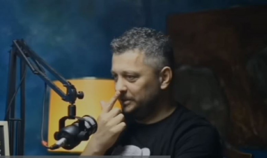 "DA MU J***MO MIR I STABILNOST"! Evo kako blokaderi sa ideologom Žunićem pozivaju na nasilje (VIDEO)