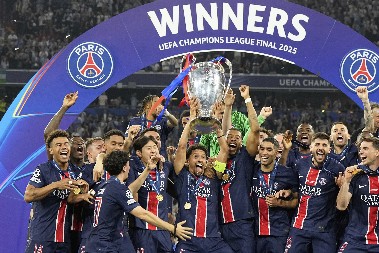 VREME JE DA SVI PRIZNAJU - ZASLUŽILI SU OVO Dete od 19 godina uništilo Inter i donelo PSŽ-u prvi trofej Lige šampiona u istoriji