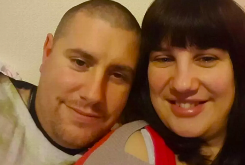 ZADAVIO ŽENU U DNEVNOJ SOBI, PA SE DAO U BEKSTVO! Policija zatekla jezivu scenu i poruku upozorenja