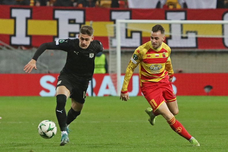 ŽELELI SU GA NA "MARAKANI" Srpski trener "ukrao" pojačanje Zvezdi