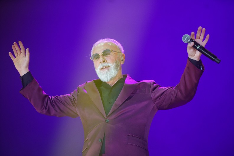 OVO JE MISTERIOZNI SIN DINA MERLINA Godinama se krije od javnosti, evo zašto o njemu svi bruje (FOTO)