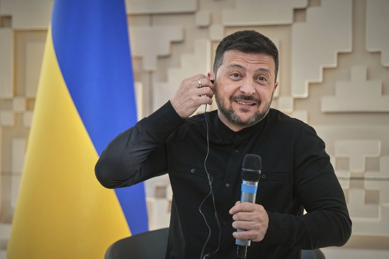 UKRAJINA U MRAKU Zelenski dobio loše vesti