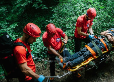 ČETIRI SATA IZVLAČILI POVREĐENOG REKREATIVCA IZ KANJONA TRIBUĆE Uspešna akcija Gorske službe Valjevo