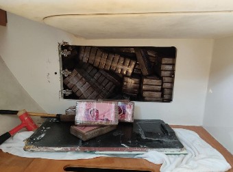 NAJVEĆA LAŽ MARINIKE TEPIĆ Ovo su slike i snimak akcije francuske policije na Tahitiju! (VIDEO)