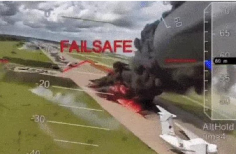 PET MINUTA PAKLA KOJE MORATE DA VIDITE! Snimak napada na ruske avione koji će vam zalediti krv u žilama (VIDEO)