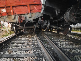 STRAŠNA NESREĆA U ISTOČNOJ SRBIJI Sudarili se voz i traktor, ima stradalih