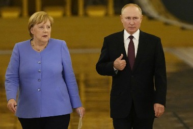 ŠOK PORUKA IZ NEMAČKE! Merkel traži hitnu akciju EU i SAD da zaustave Putina!
