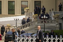 "IZDAJNICI" SU NA VRHU VLASTI! Mihail Hazin otkriva mračne tajne: Kako su preuzeli vlast u Rusiji?