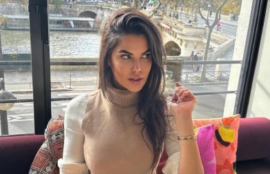 PROCURIO SNIMAK RODITELJA DIJANA DILAJN Javno otkrila da je otac varao njenu majku sa ljubavnicom s kojom je dobio dete u 62. godini (VIDEO)