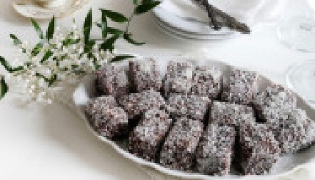 NEODOLJIVI LAMINGTON KOLAČI Australijski čupavci mekani kao duša, svi će vam tražiti recept