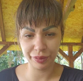 UŽIVO SA PSIHIJATRIJE! Miljana Kulić se uključila u lajv, vređa doktore, a tek da vidite šta je obukla (FOTO)