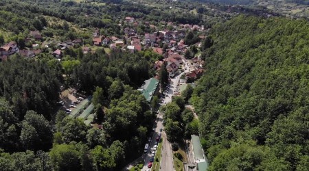 "PRVI PUT SAM DOŠLA U KOLICIMA, DANAS IH VIŠE NE KORISTIM" Ova banja je već puna turista, Banjalučanka tvrdi da je za nju bila spas (FOTO)