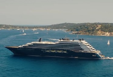 „MORSKI HOTEL“ KREĆE NA SVOJE PRVO PUTOVANJE 3. JULA Smeštaj na jednoj od najluksuznijih jahti košta skoro 80.000 dolara (VIDEO)