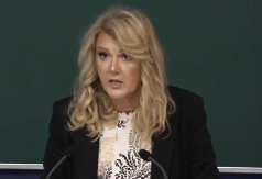 EVO KO JE UHAPŠENA DEKANKA U NOVOM SADU Protiv nje se vodi krivični postupak zbog zloupotrebe službenog položaja