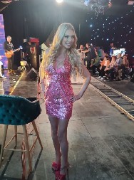 AVA KARABATIĆ PRIVEDENA ZBOG UCENE Pokušala da iznudi 9.000 evra!