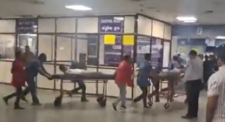 IMA PREŽIVELIH U PADU AVIONA U INDIJI Oglasila se kompanija aviona, RANJENE HITNO EVAKUIŠU (UZNEMIRUJUĆI SNIMCI)