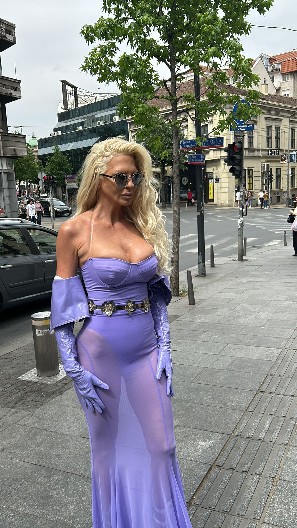 KARLEUŠA JE TRI DECENIJE NA ESTRADI, A OVO NIKO NIJE ZNAO O NJOJ