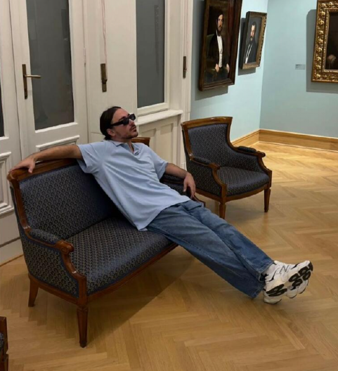 OTAC NAŠEG POZNATOG PEVAČA JE POČINIO UBISTVO Otkriveni jezivi detalji: "Saopštili su nam da je poginuo"