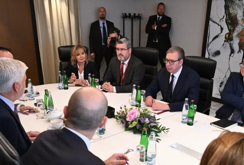 VUČIĆ SA PETROM PAVELOM Niz važnih sastanaka u Pragu